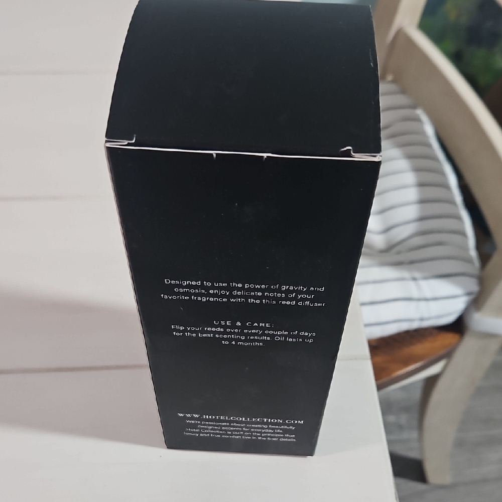 Hotel Collection Fir Tree Reed Diffuser with Silver Cap NIB - Picture 3 of 4